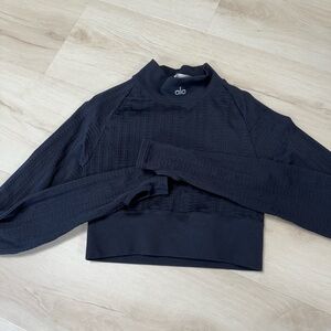 alo yoga seamless cable knit top